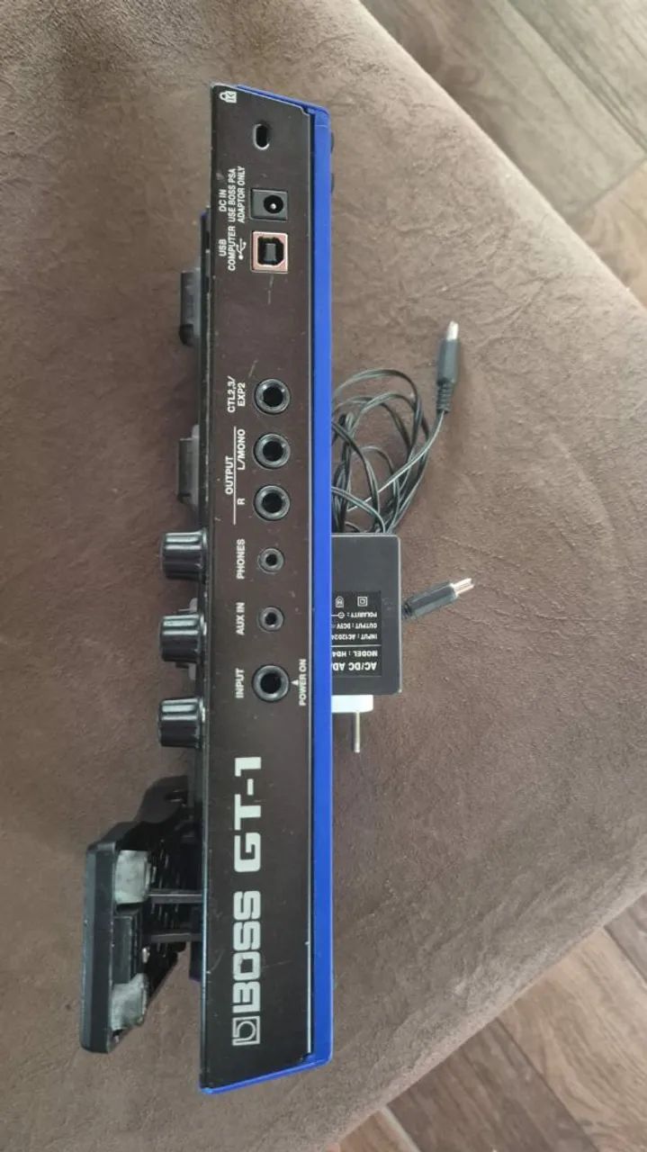 Pedaleira boss gt1 guitarra - Foto 3