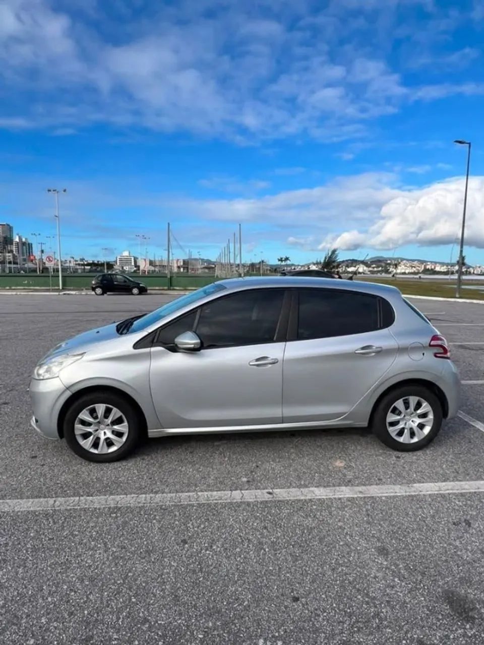 Peugeot 208 Active/active Pack 1.5 Flex 8V 5P 2014 - Foto 4