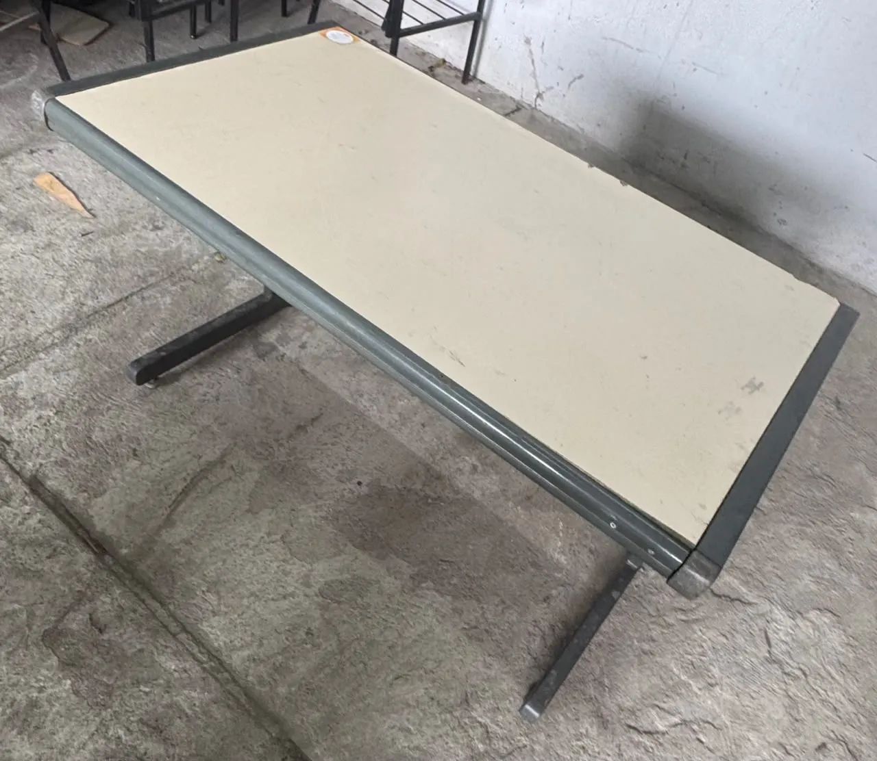 Mesa para professor  - Foto 3
