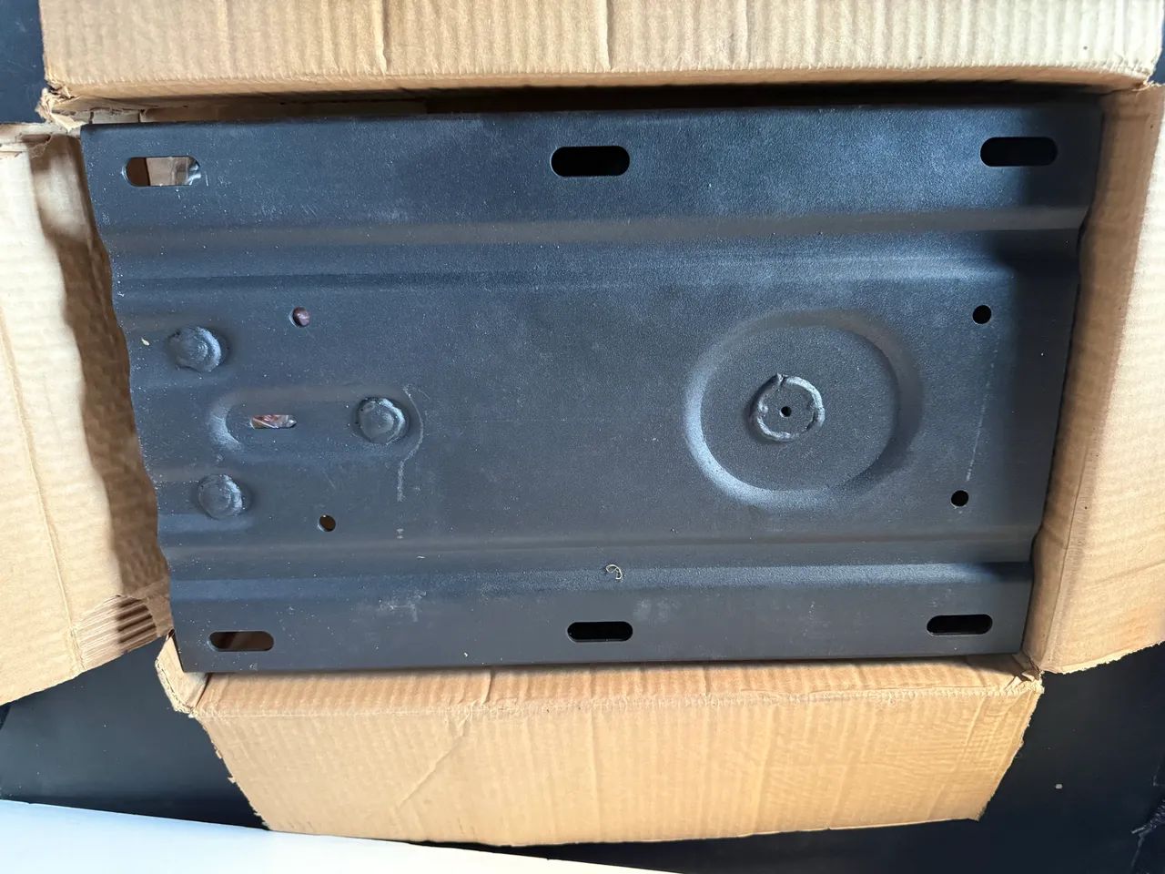 Conjunto Testeira PPA para Porta de Enrolar - Nova Sem Uso - Completa - Foto 2