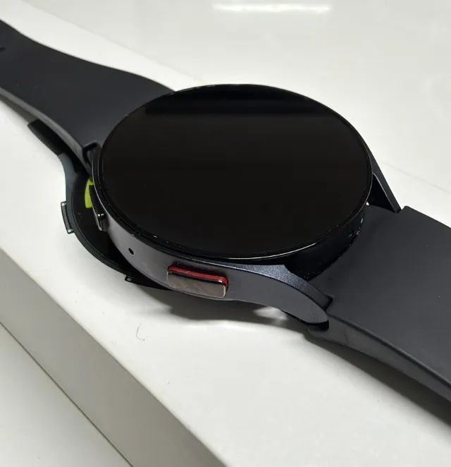 Samsung S24 + Galaxy Watch 6 - Foto 5