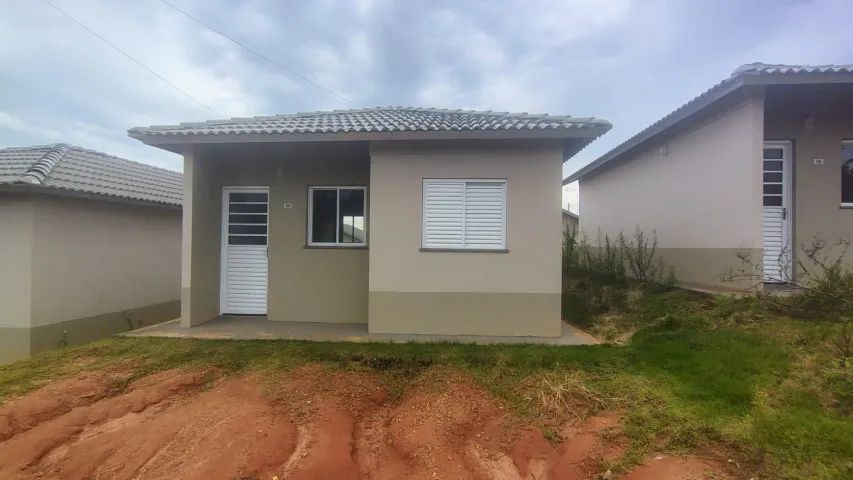 Alugo Casa