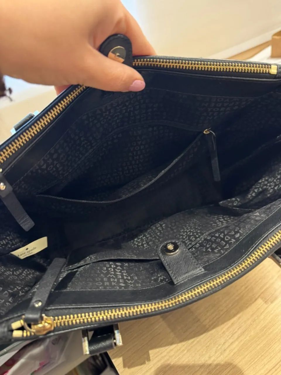 Bolsa de Couro Preta - Kate Spade - Foto 3