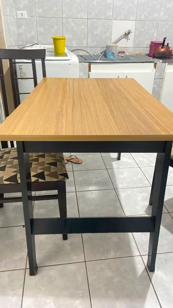 Mesa com 4 cadeiras - Foto 2