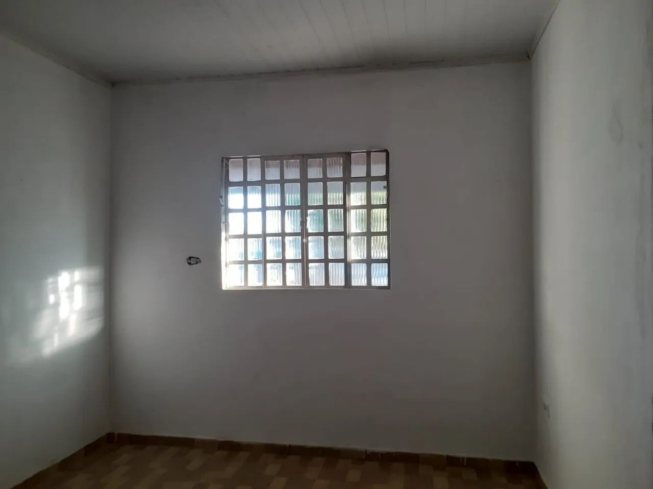 Aluga-se Casa 3 Quartos Jd. Verão Sarandi-Pr - Foto 4