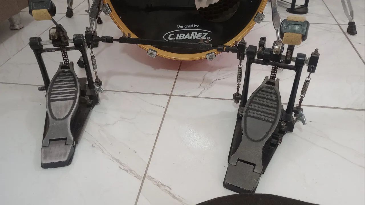 Bateria completa + prato + pedal duplo - Foto 4