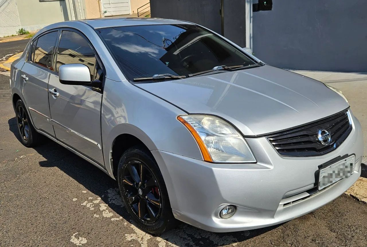 Nissan Sentra Sentra SL 2.0/ 2.0 Flex Fuel 16V Aut. 2012