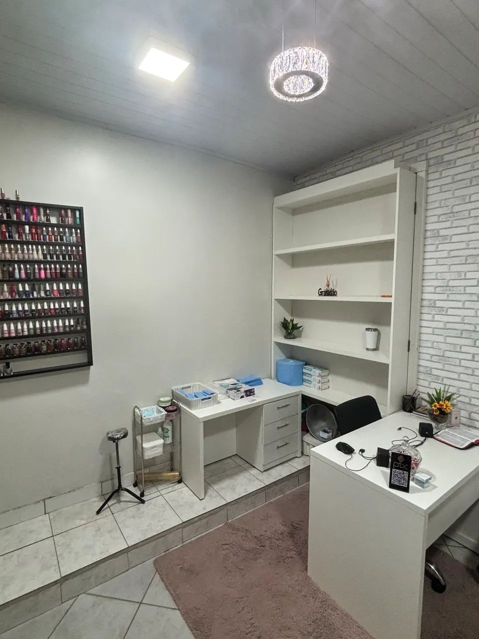 Sala comercial em clínica de estética 