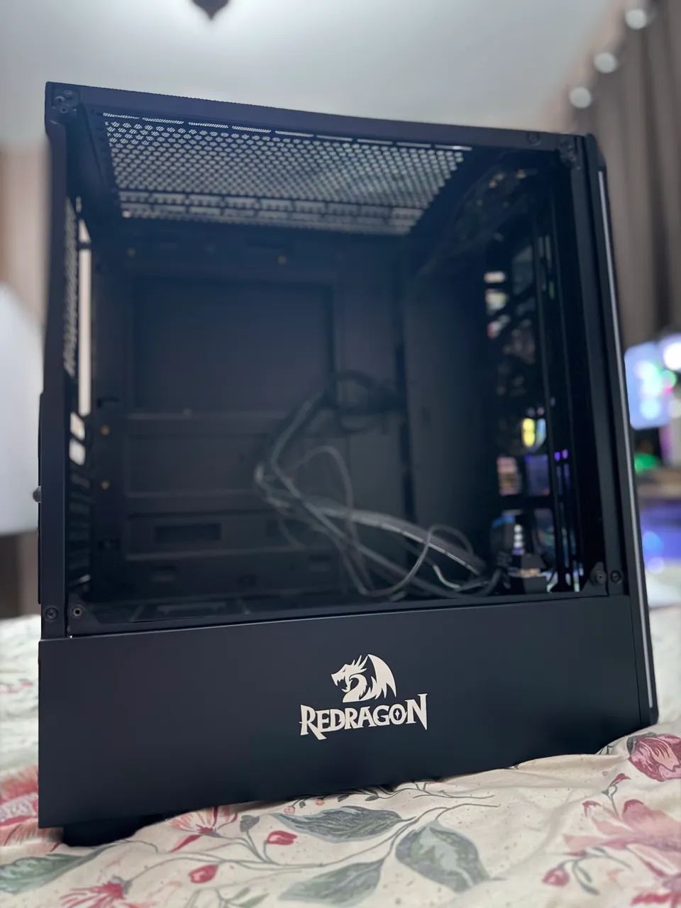 Gabinete gamer Redragon 