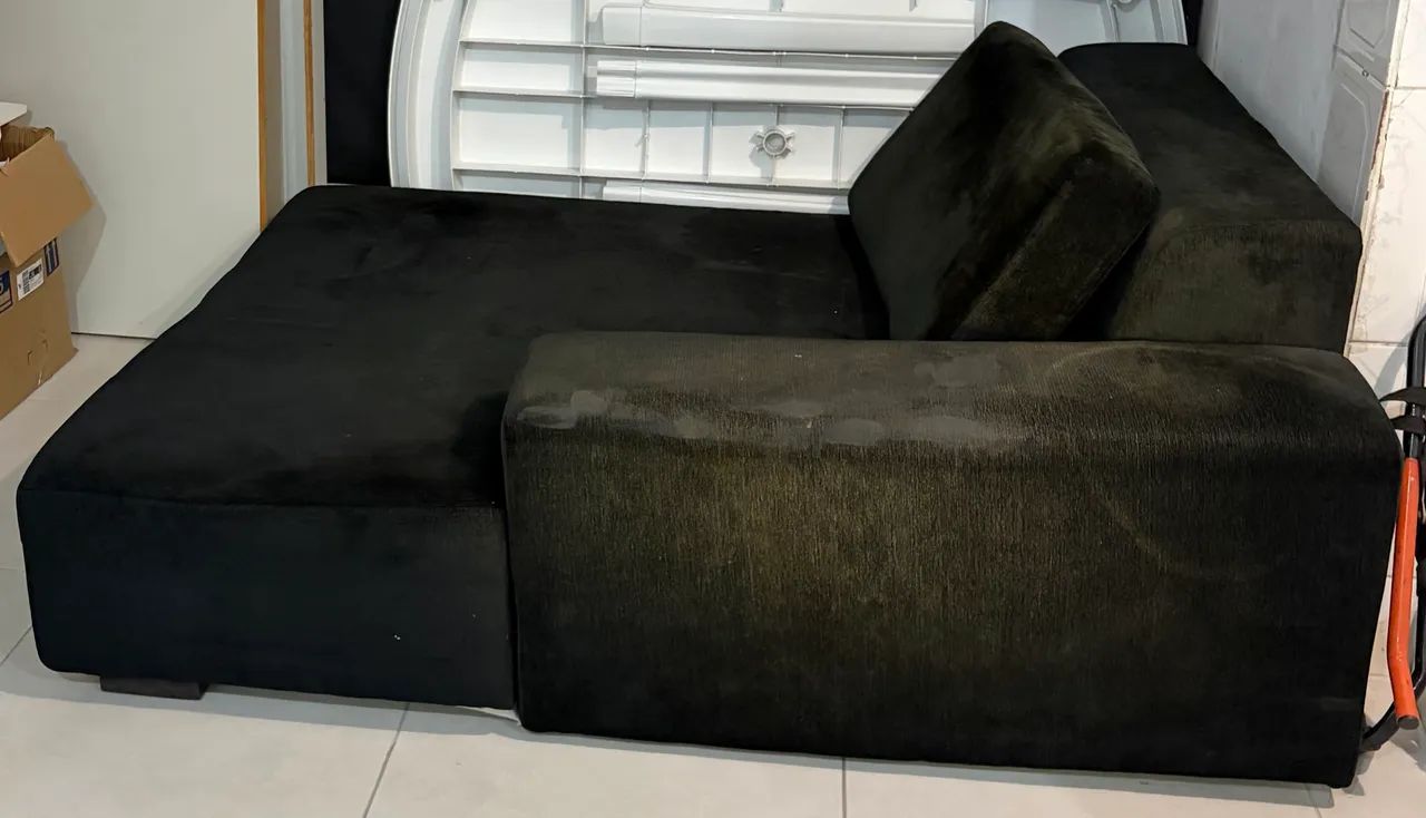 SOFÁ TIPO CHASE PRETO  - Foto 3
