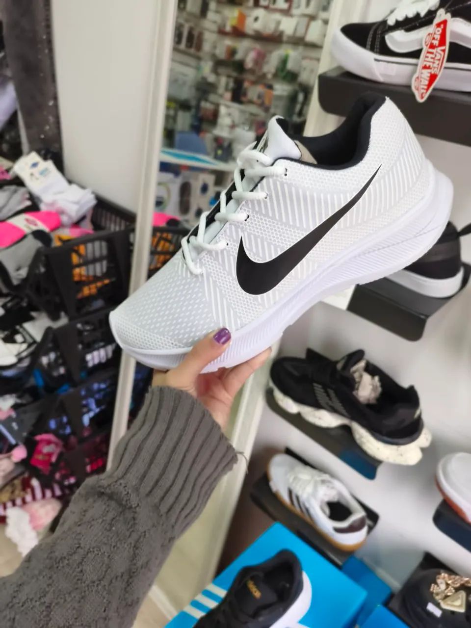 TENIS NIKE ESPORTIVO BRANCO  - Foto 2