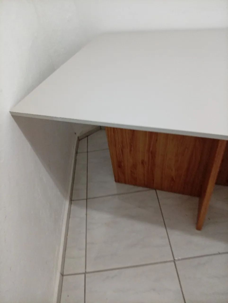 Mesa de jantar e 4 cadeirad