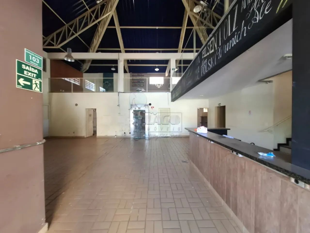 Casa comercial de 450m² com salão para locação - Nova Aliança