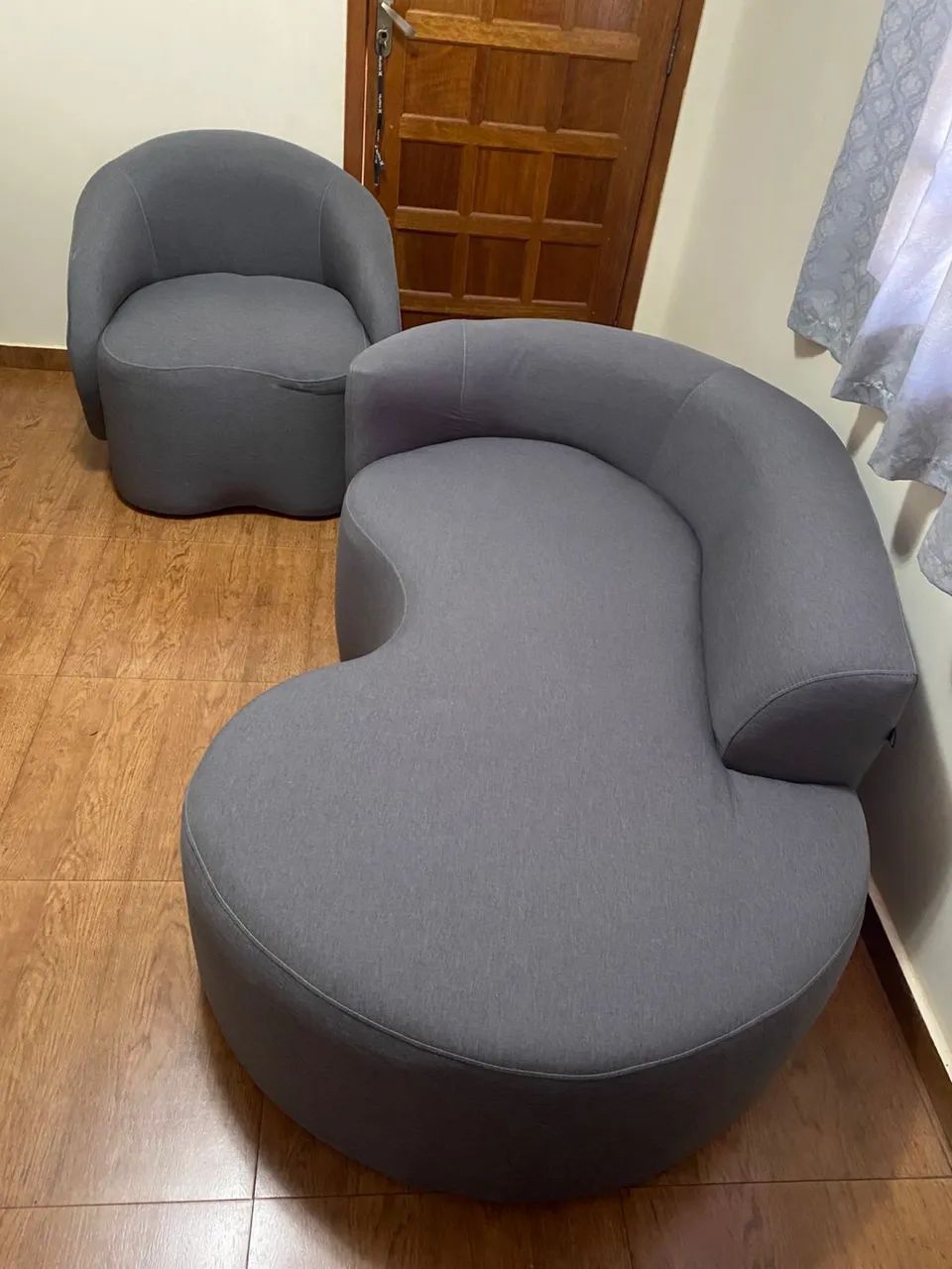 Conjunto sofá e poltrona 65562847159298121