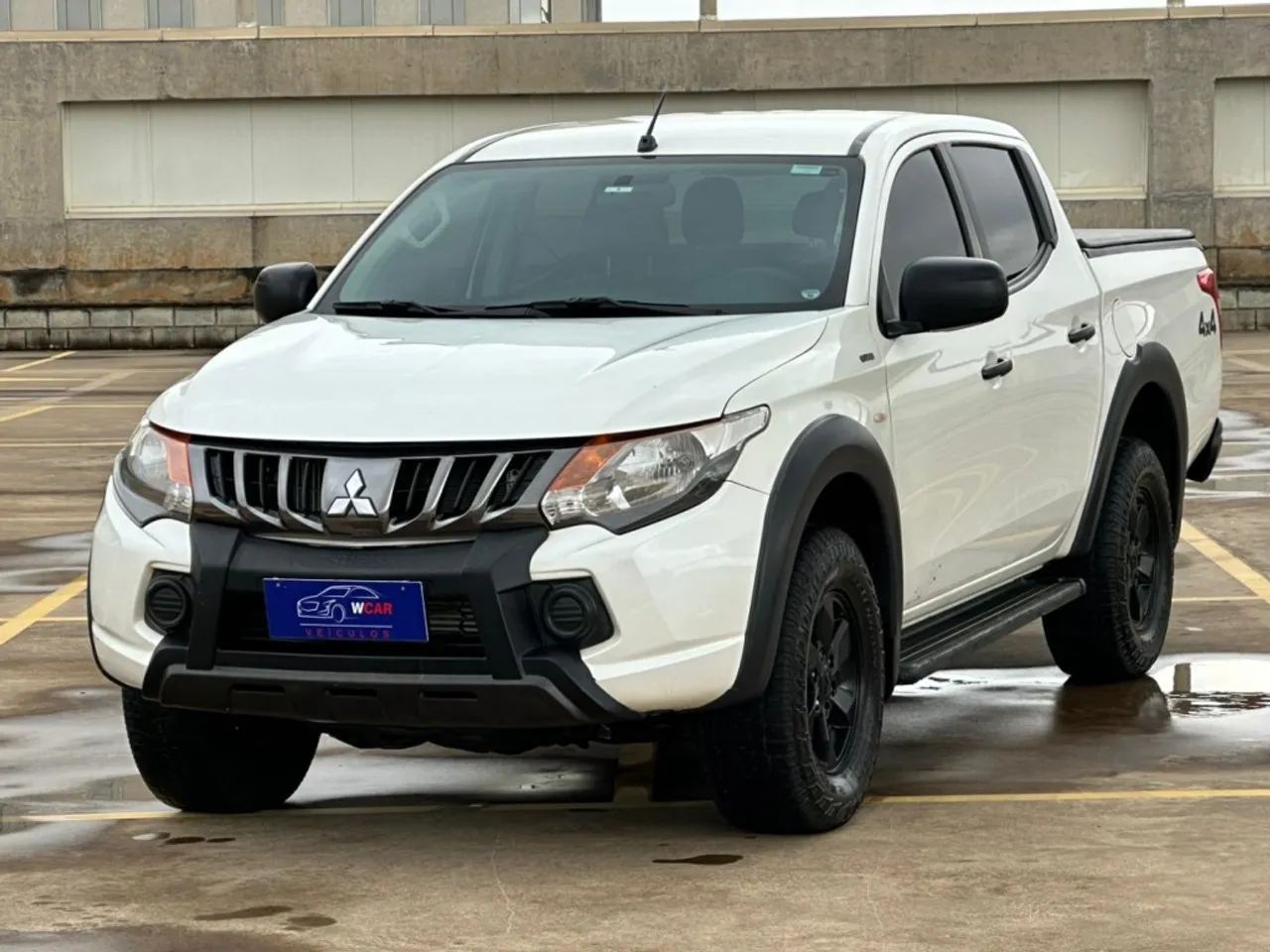 Mitsubishi L200 L200 Tri. Outdo. GLS 2.4 CD 4x4 Die. Aut 2022