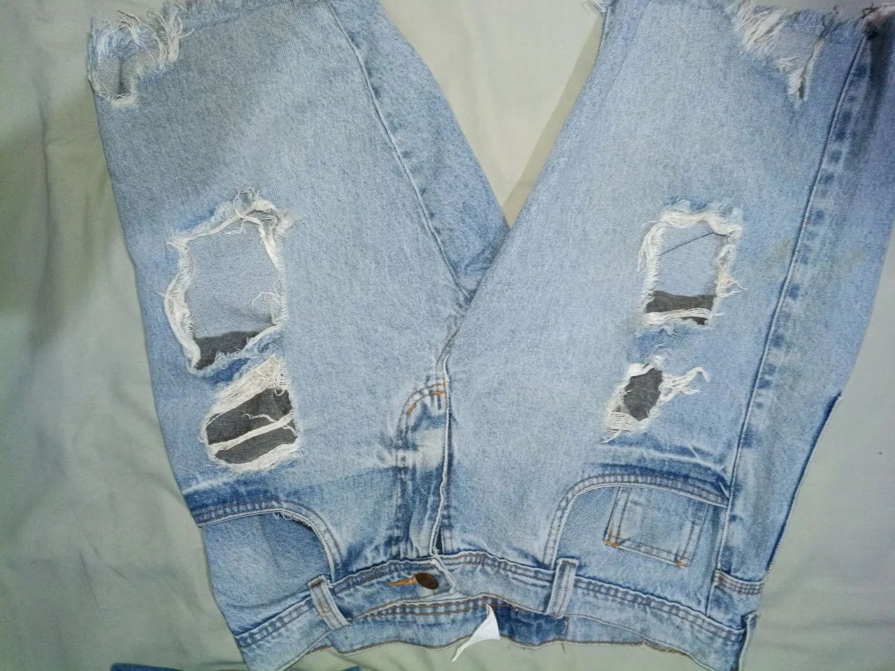 Short jeans rasgado 