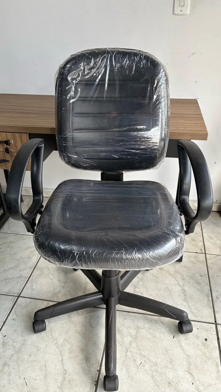 Cadeira Diretor Costurada