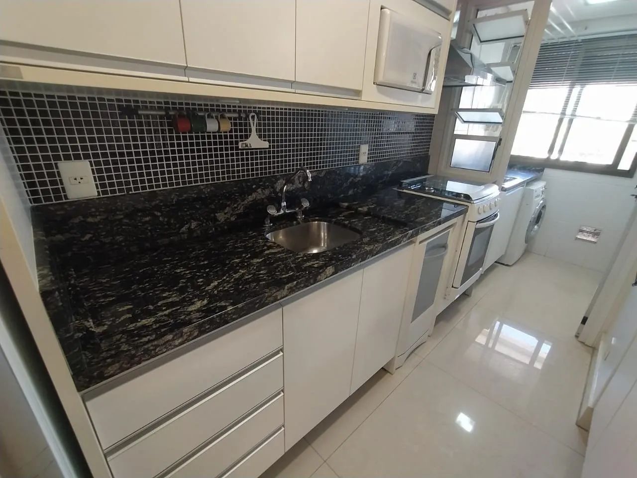 Apartamento com 3 quartos - Foto 4