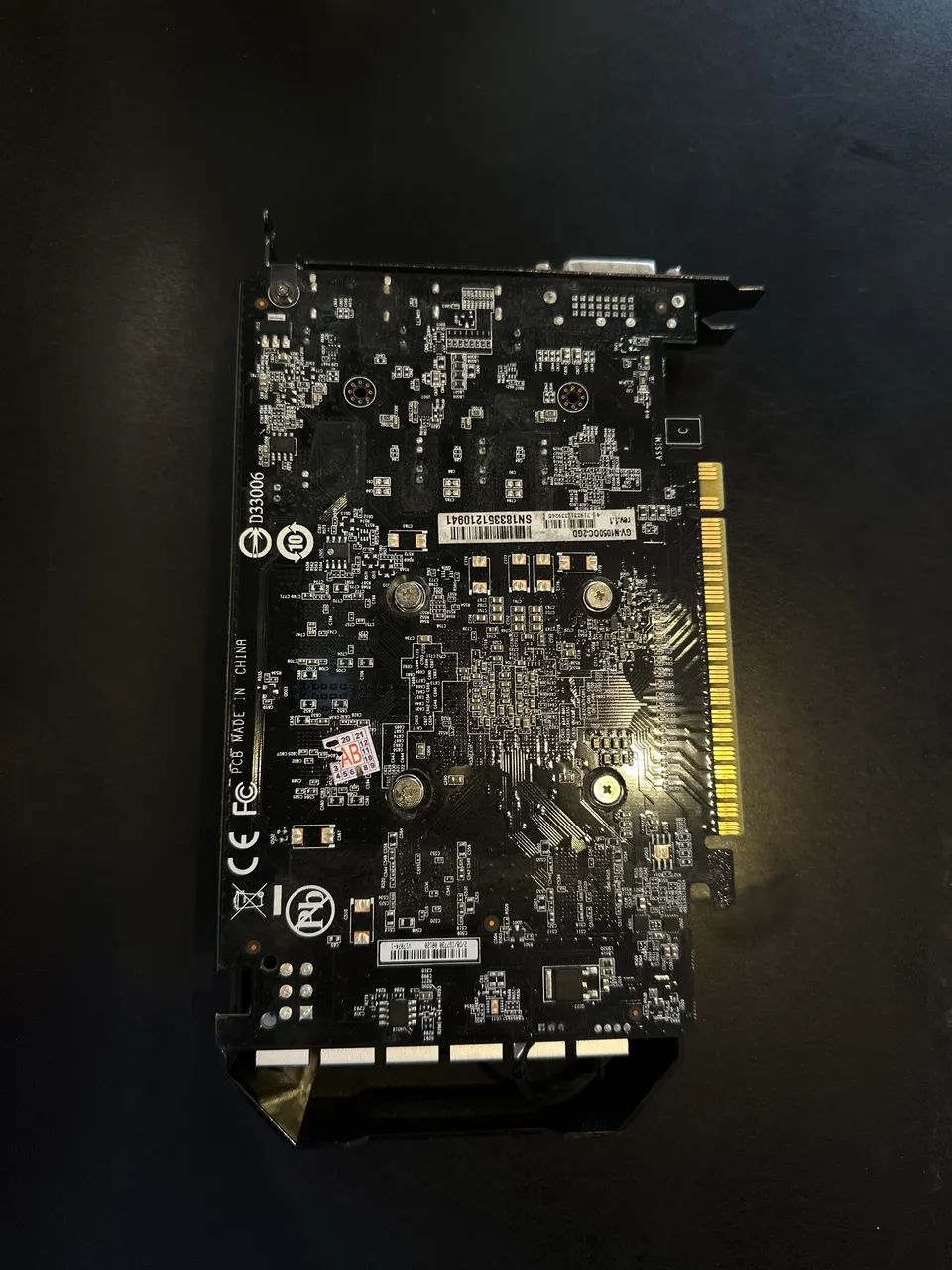 GTX 1050 2GB Gigabyte GDDR5 - Foto 3
