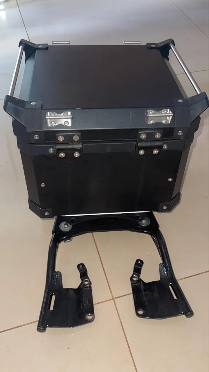 Baú de Alumínio com Suporte para moto  - Foto 3