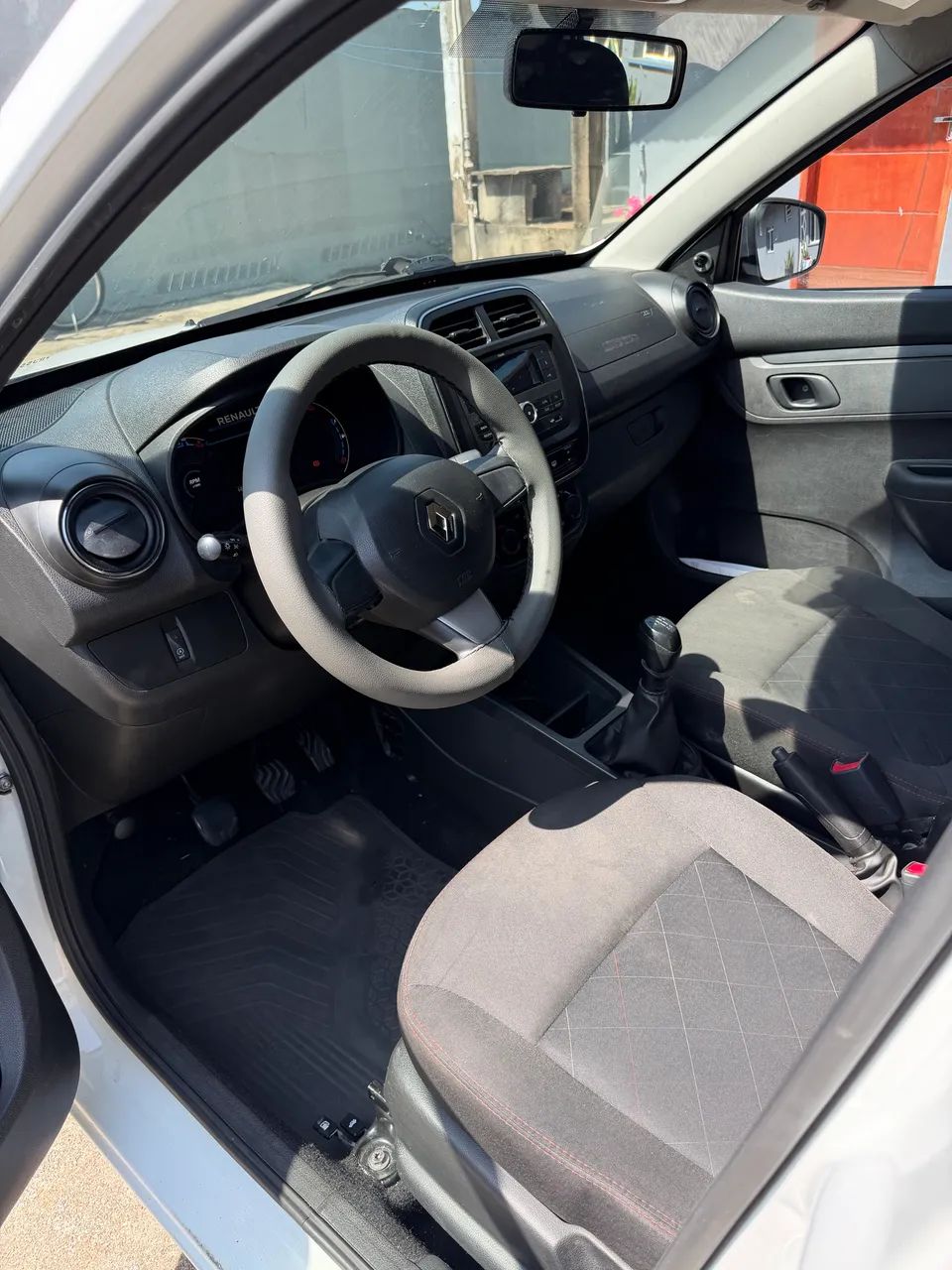 Renault Kwid Zen 1.0 Flex 12V 5P Mec. 2024 - Foto 4
