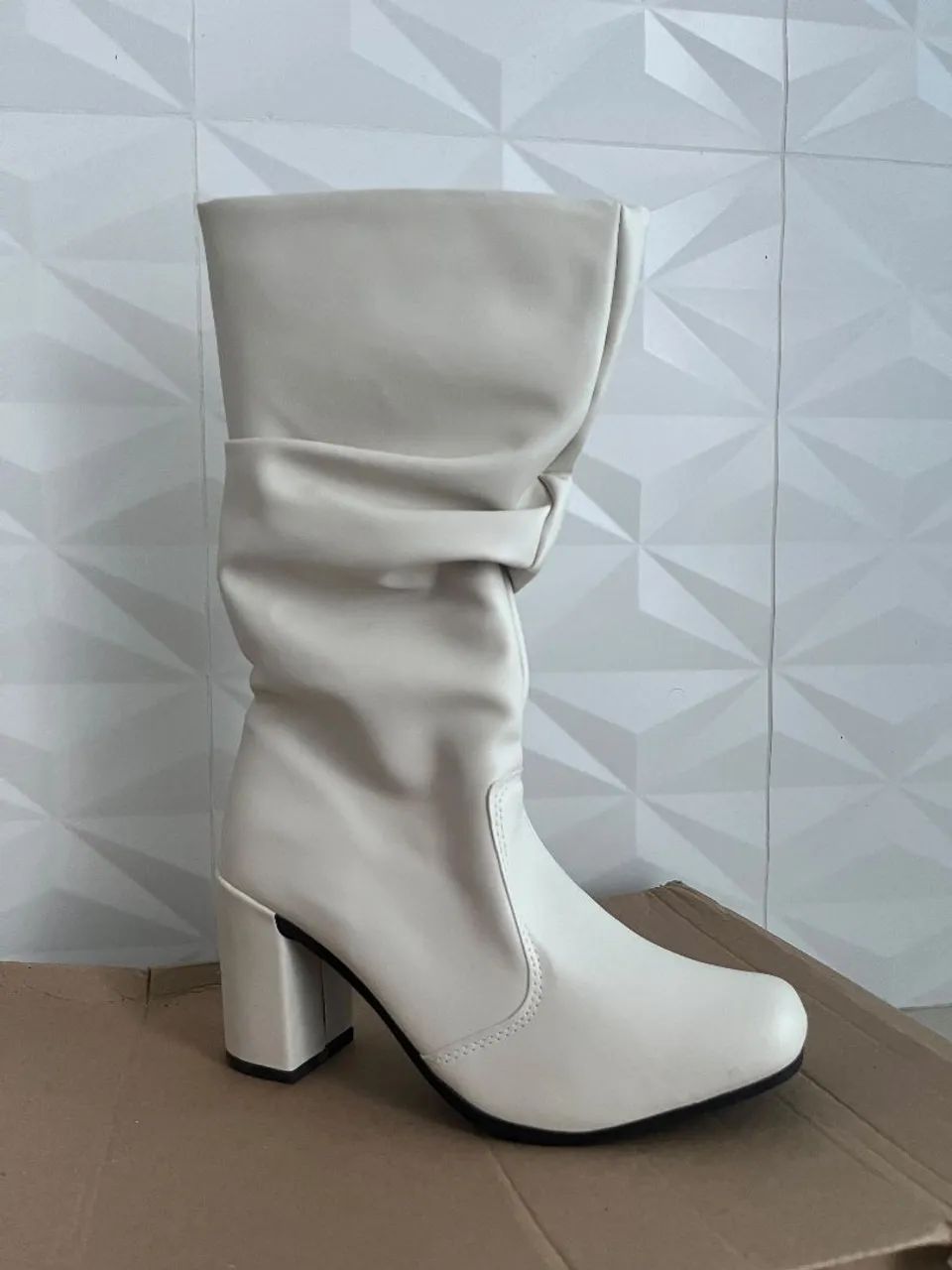 Vendo Excelente Bota Usada Uma Única Vez  - Foto 4