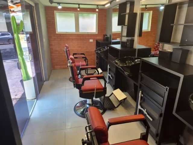 CADEIRAS E LAVATÓRIOS PARA BARBEARIA - Foto 2