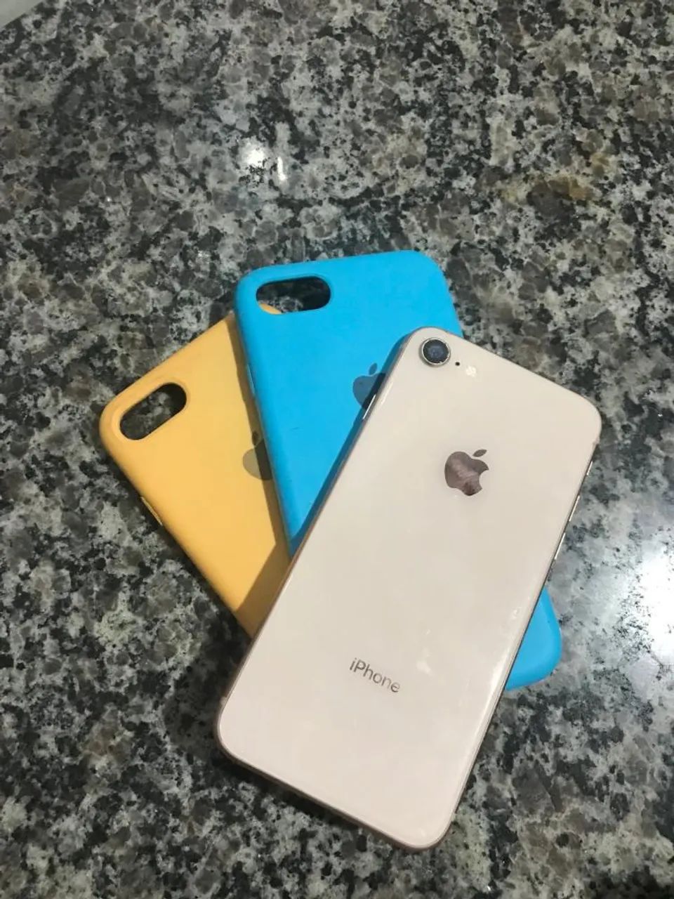 iPhone 8  Perfeito estado pra vender logo  - Foto 2