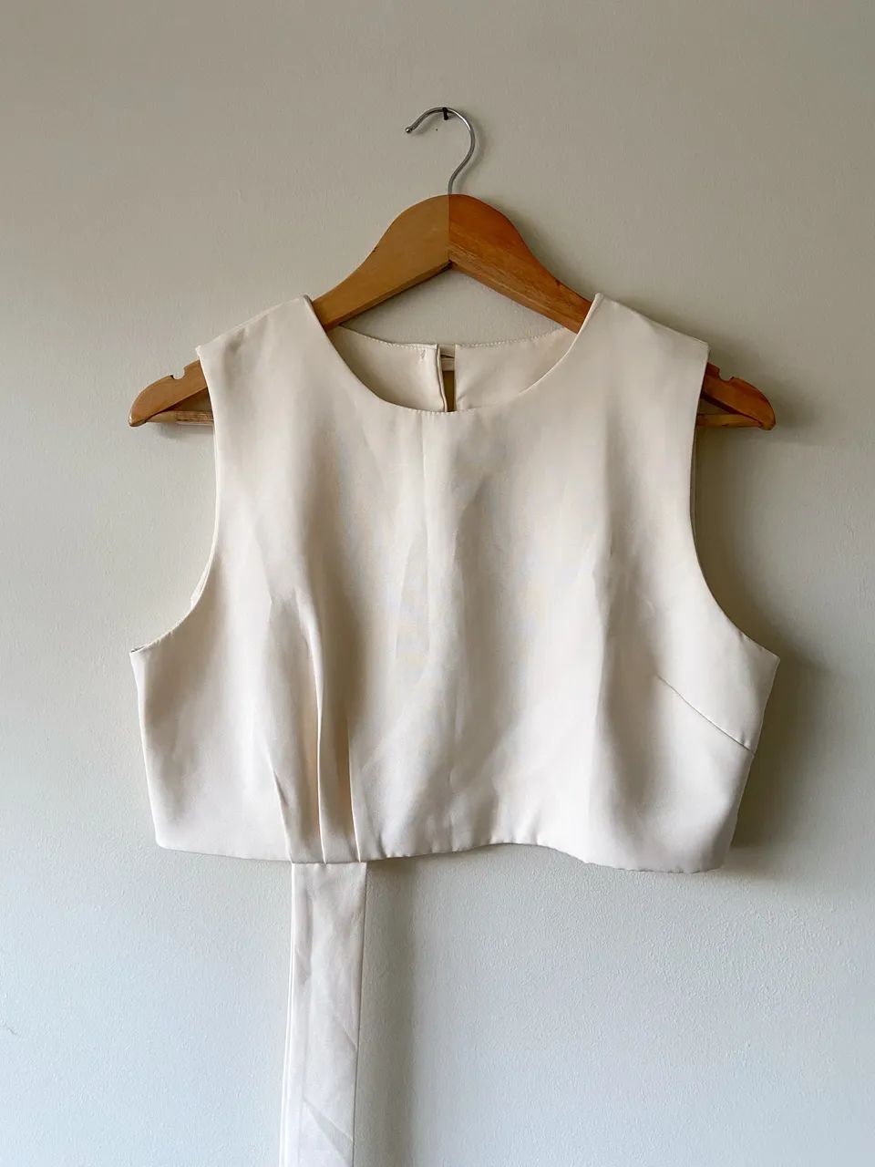 Conjunto cropped e saia midi em alfaiataria  - Foto 2
