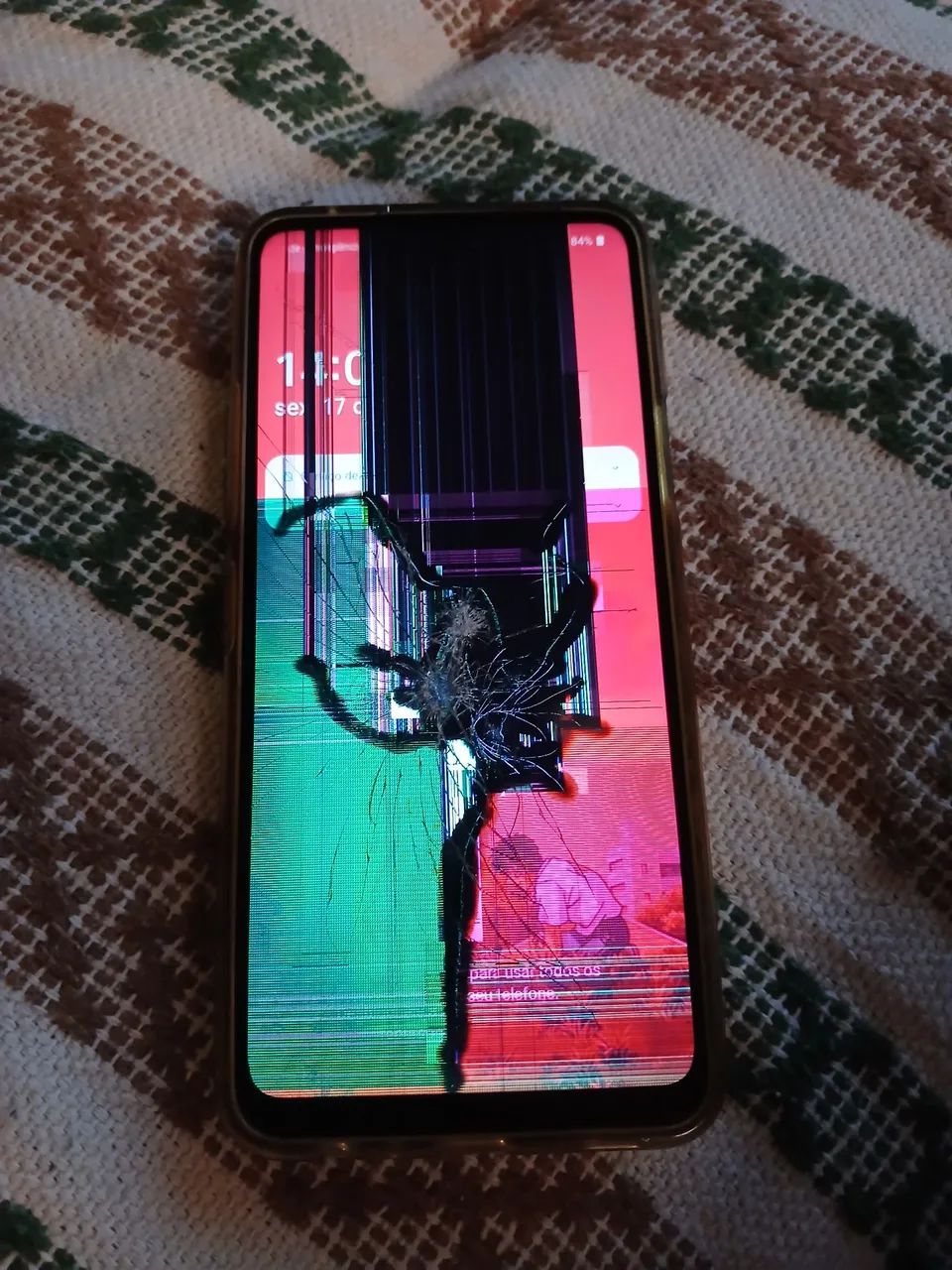 Celular LG Tela trincada 