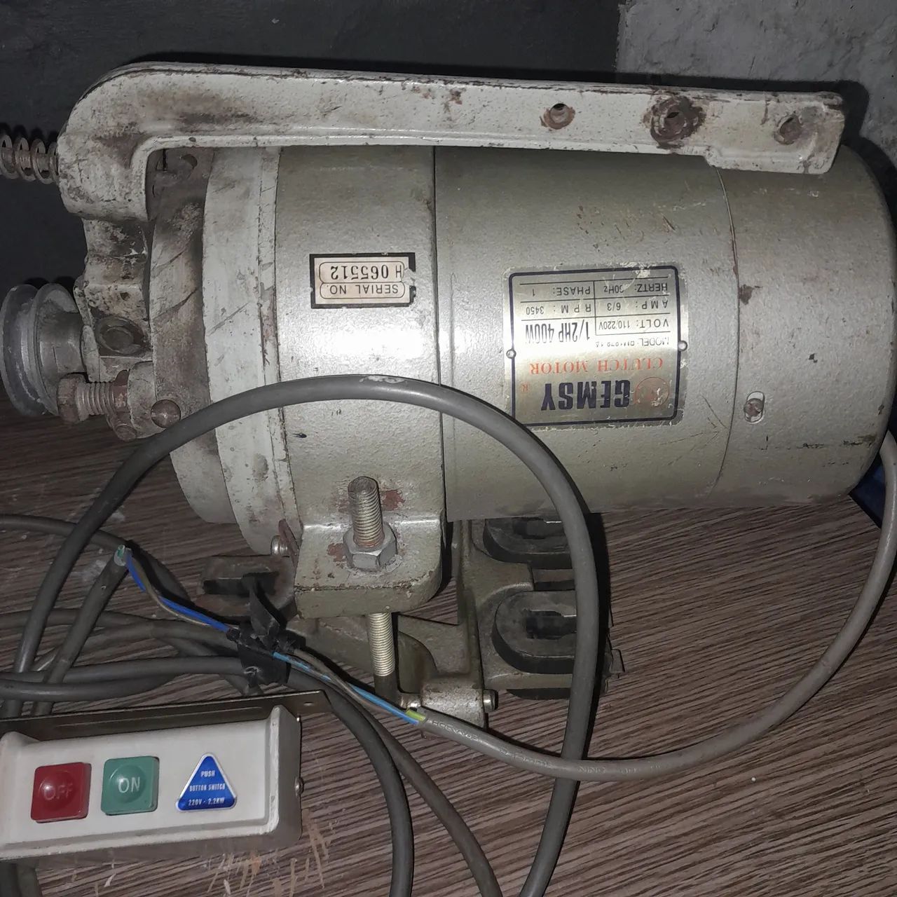 MOTOR DE ALTA ROTAÇÃO FUNCIONANDO PERFEITAMENTE NO BAIRRO JARDIM BRASIL VALOR 380 REAIS  - Foto 5