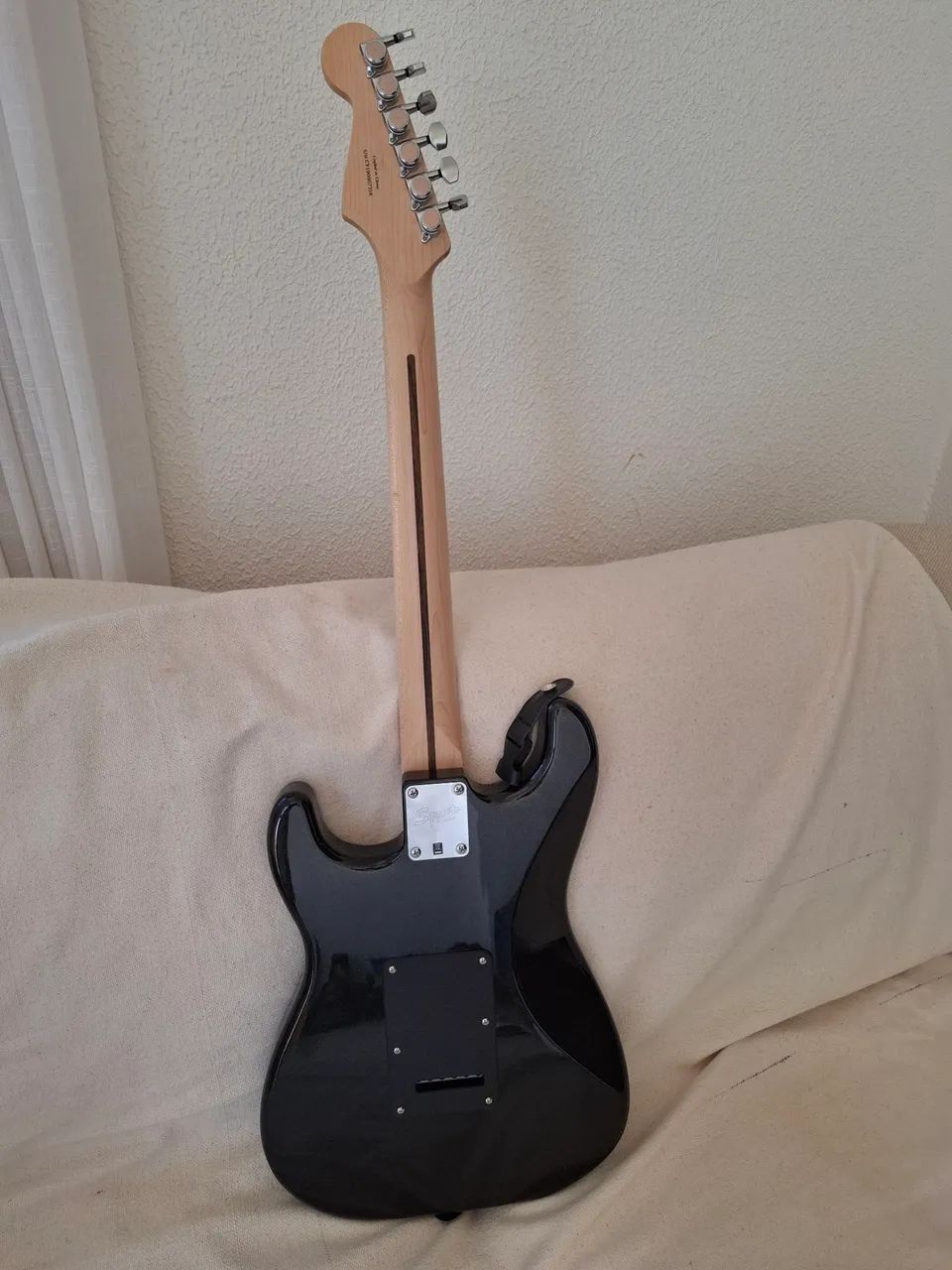 Guitarra Squier by fender série contemporary - Foto 3