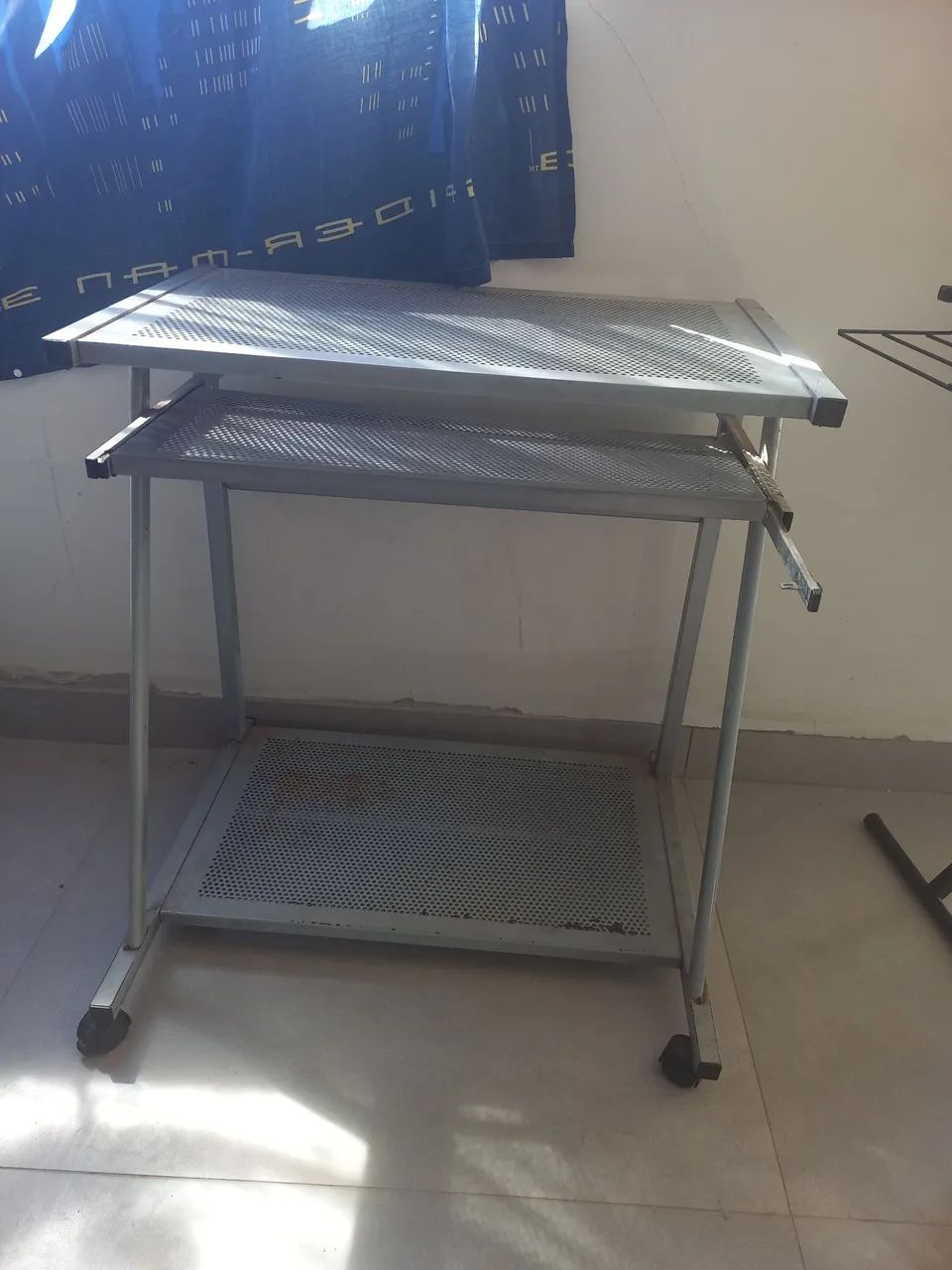 Mesa de escritório usada