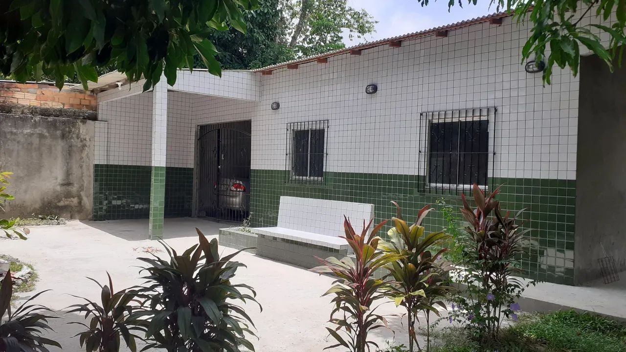 CASA AMPLA EM OUTEIRO