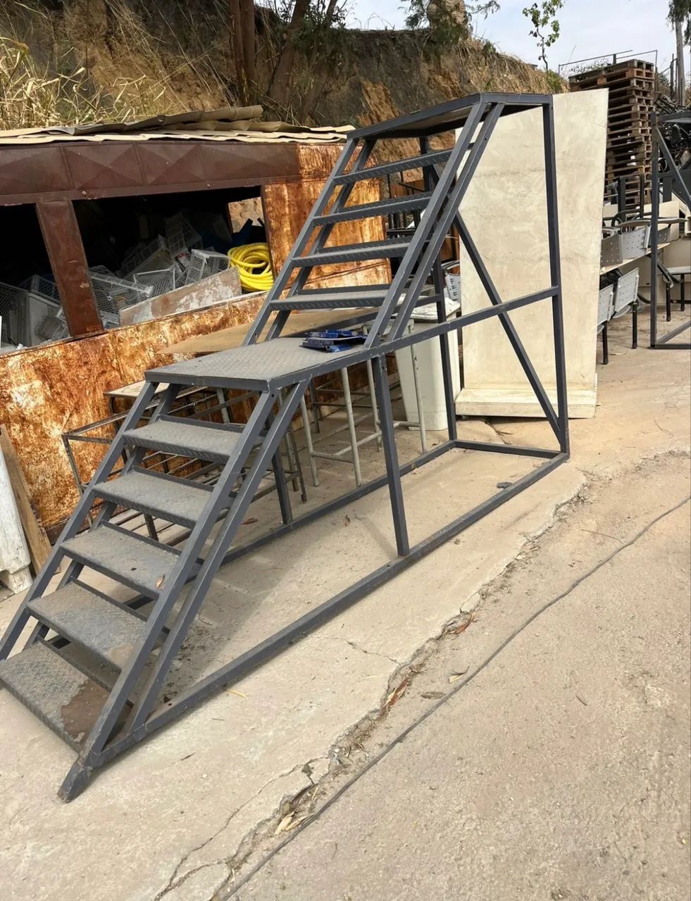 Escada de Plataformas - Foto 2
