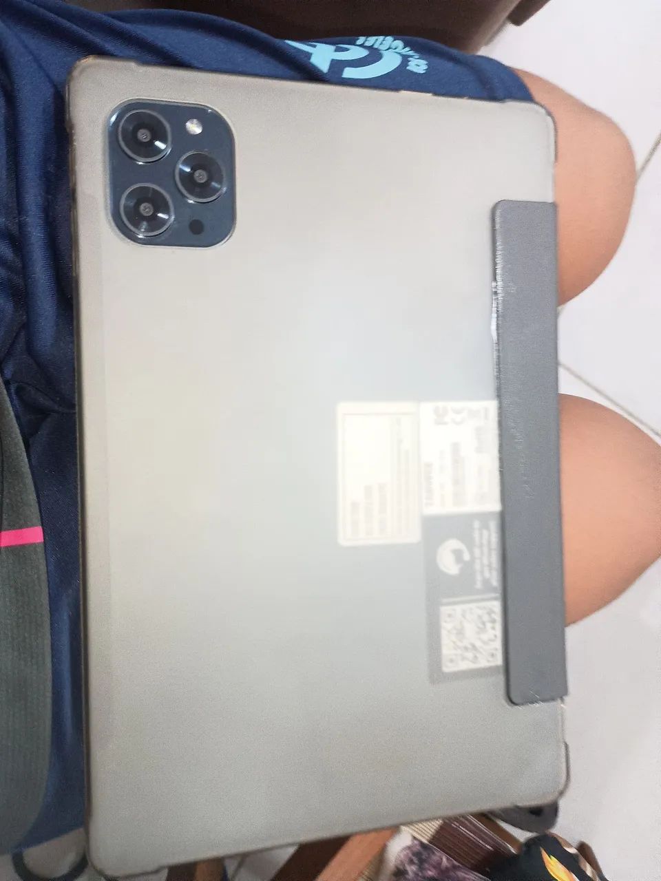 Vendo tablet Android com carregador  - Foto 2