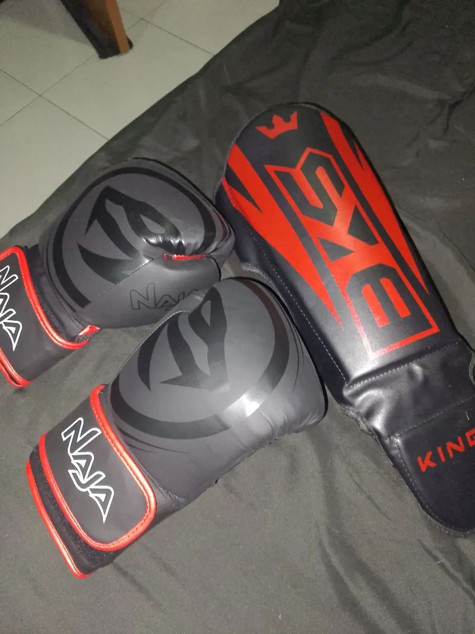 340$ KIT LUVA MUAY THAI/BOXE + CANELEIRA 
