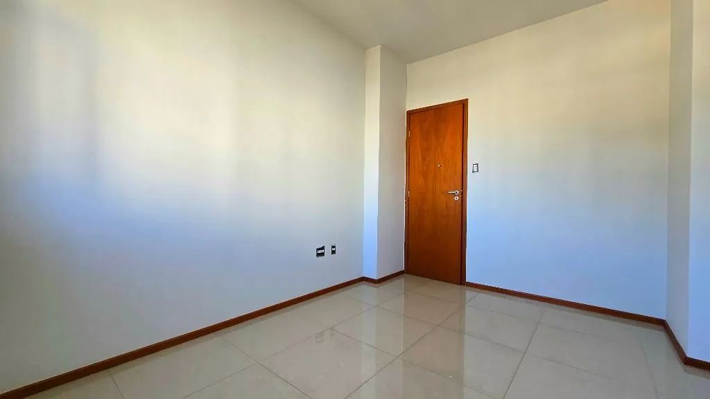 Apartamento com 3 Quartos, Suíte e Varanda em Ótima Localização - Foto 5