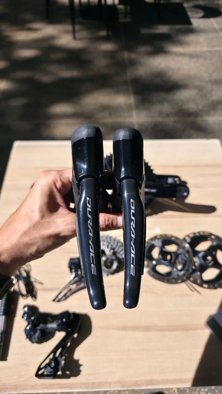 Grupo Shimano Dura Ace R9270 Di2 Completo com discos - Peças para