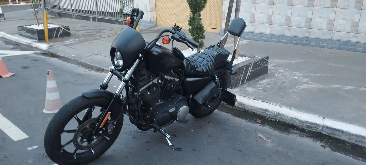 Harley Davidson Iron 883N 2016 - Foto 2