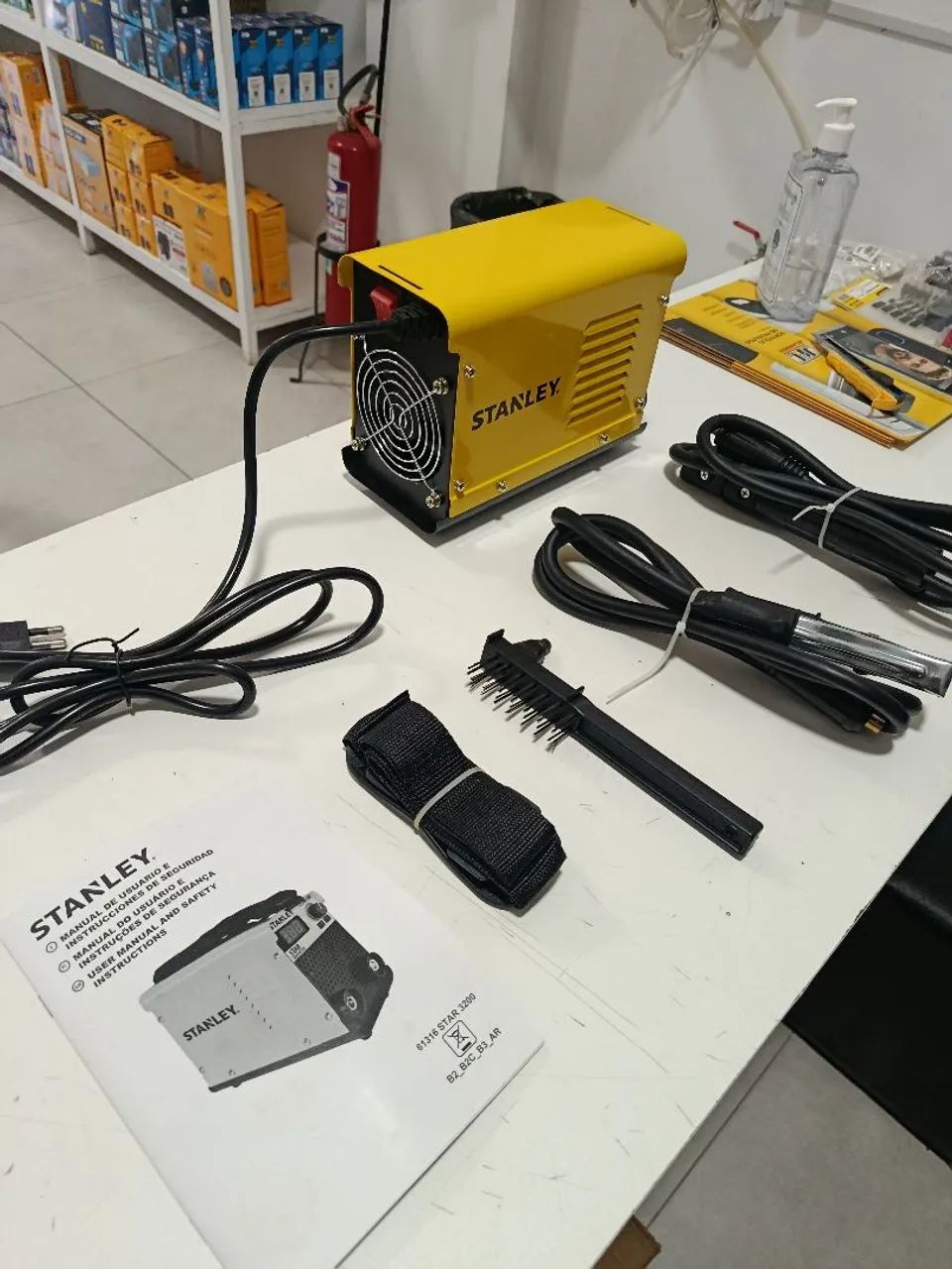 Máquina de solda Stanley 130A - Foto 3