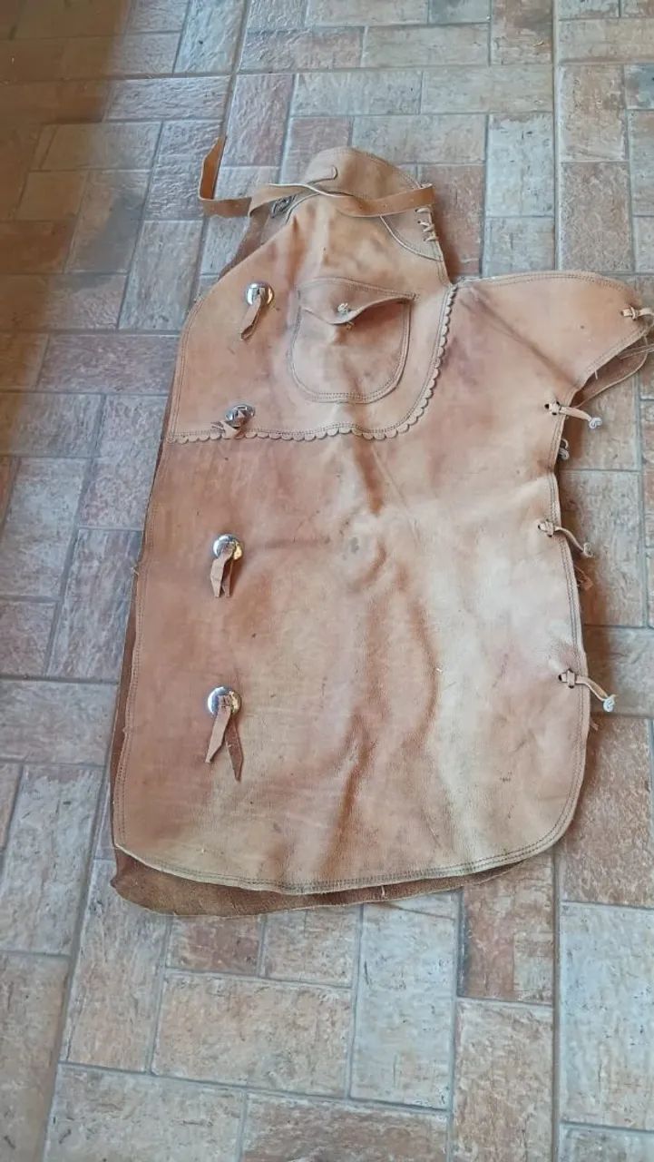 Calça de vaqueta aberta 