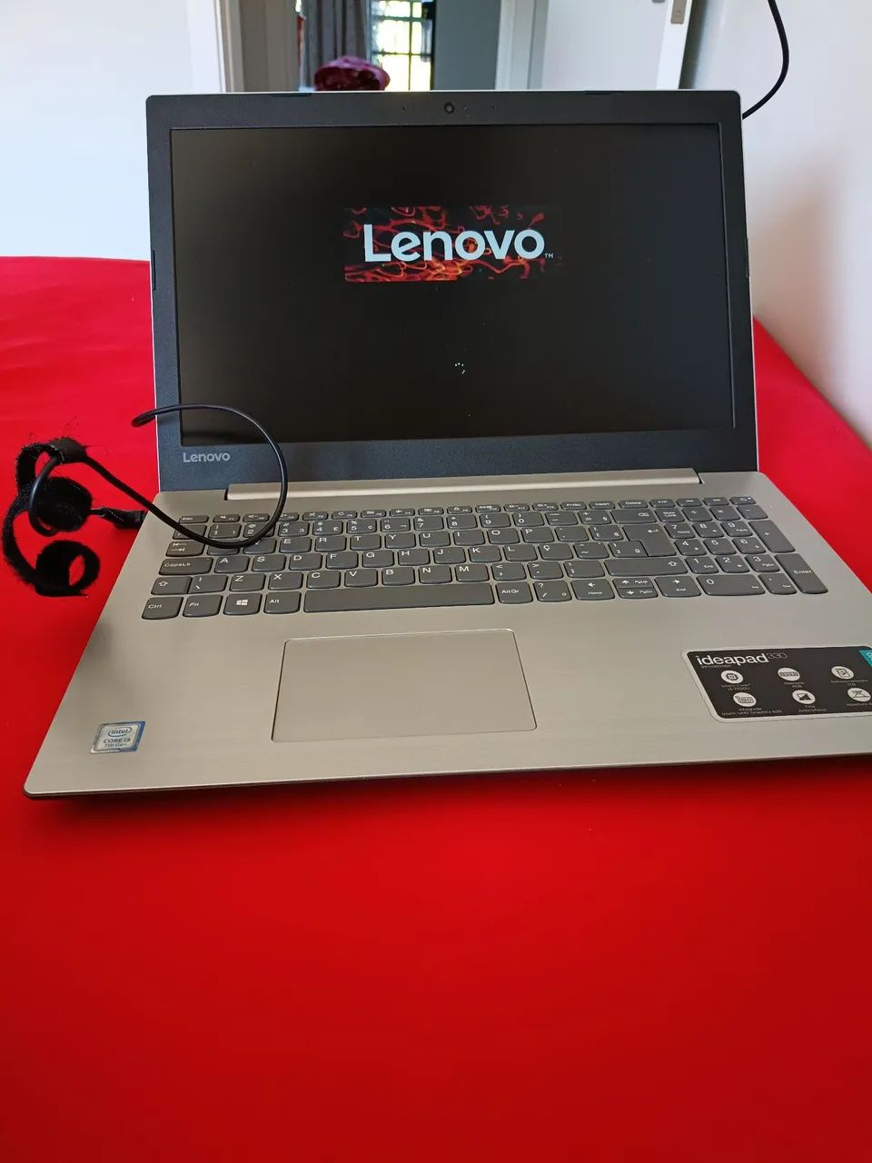 Vendo notebook Lenovo i3 ideapad 330