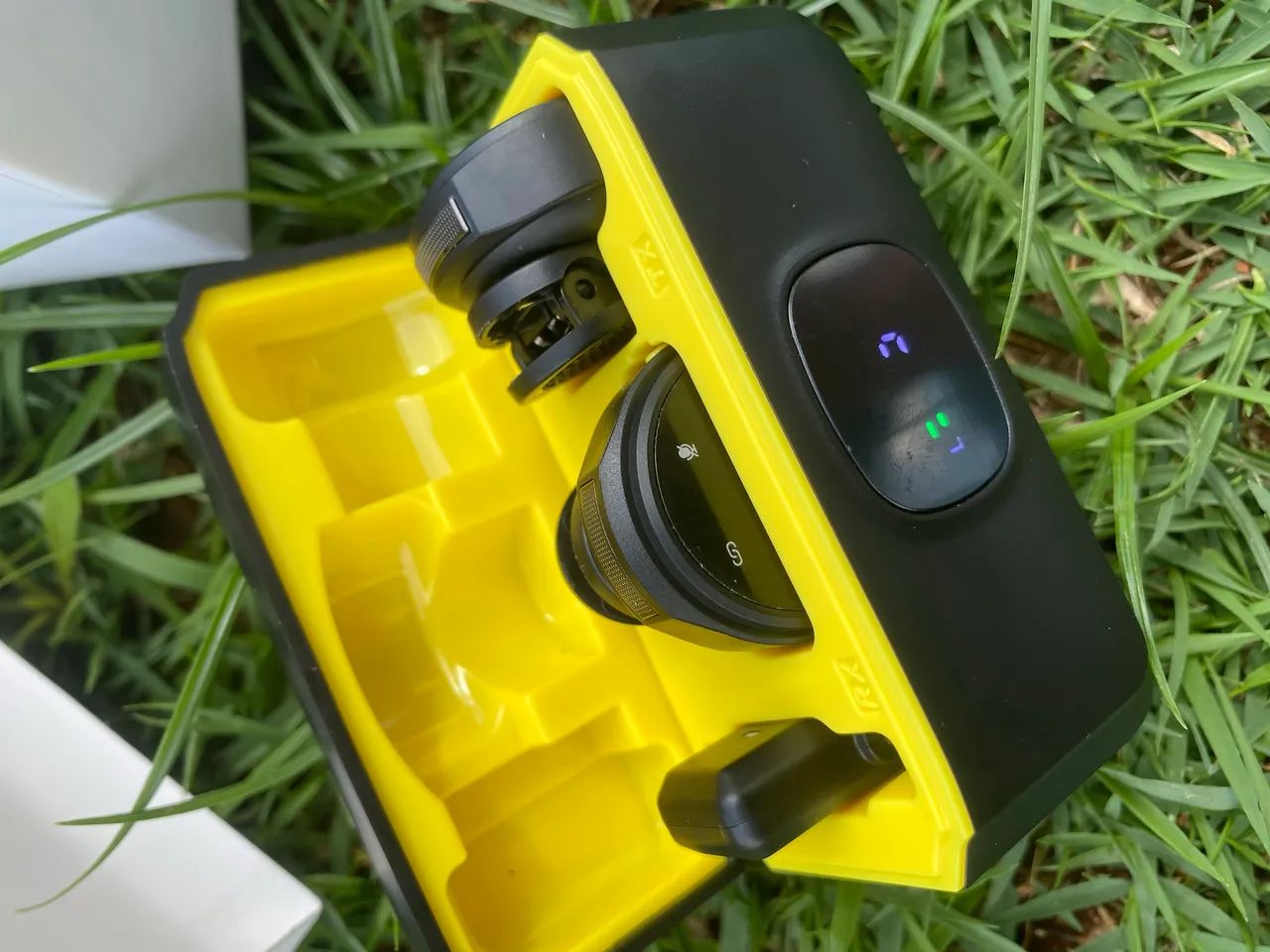 Lapela com 2 microfones botão + Cancelamento de Ruídos