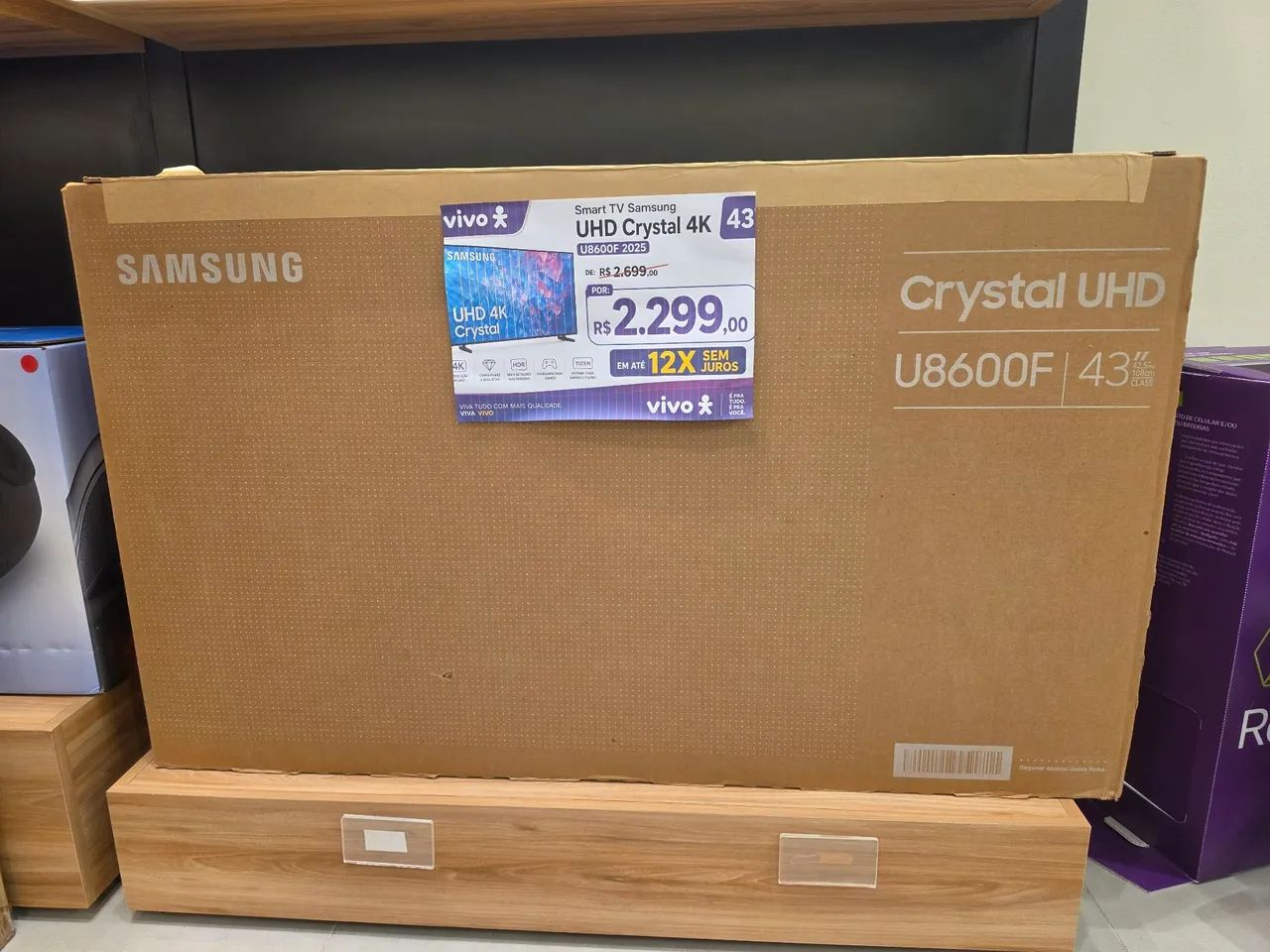 Smart TV 43" Crystal UHD 4K - Modelo U8600F (Nova / Na Caixa)
