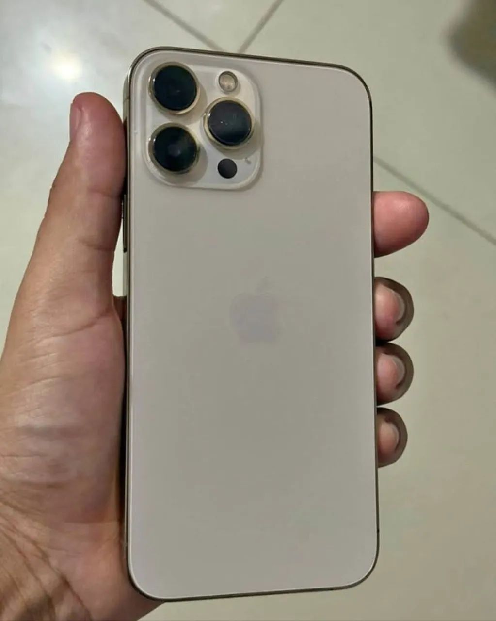 Iphone 12 pro max sem detalhes 