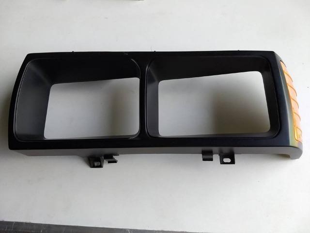Moldura Farol Duplo para VW / Passat Pointer / Vilage / GLS a partir 1983 a 1988 - Foto 2