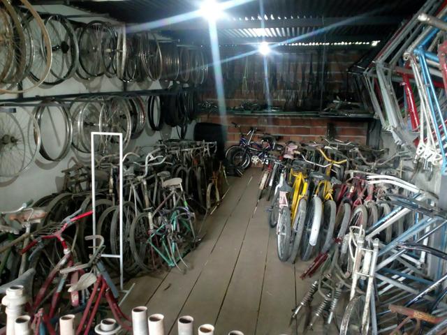 Bicicletas Antigas e Peças usadas