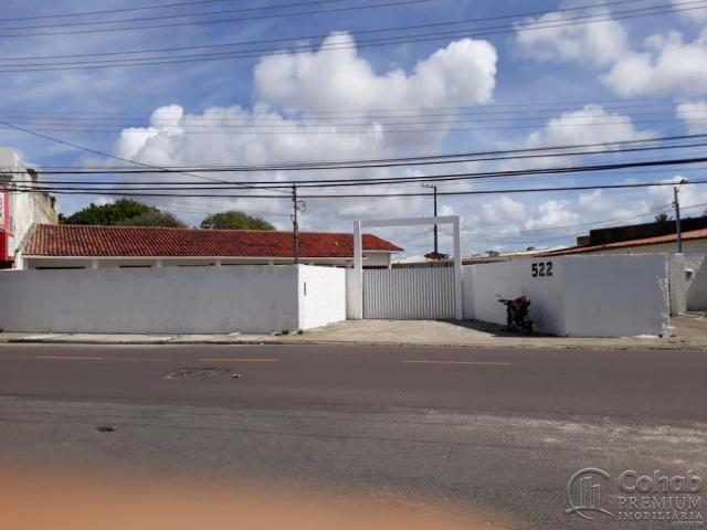 CASA COMERCIAL NO BAIRRO ATALAIA EM FRENTE AO GBARBOSA