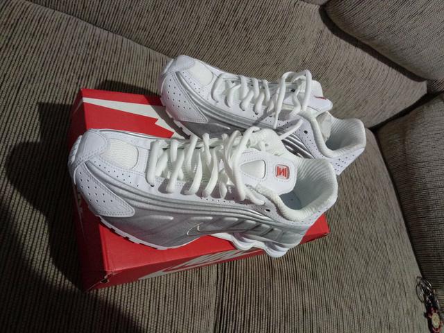 NIKE Feminino (Shox ORIGINAL) - Foto 4